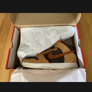 100% Authentic Size 9 Nike Dunk High Retro Dark Curry/Russet DD1401-200